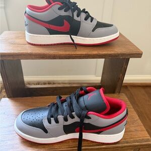 Boys black, grey, and red Jordan lows | size 6y